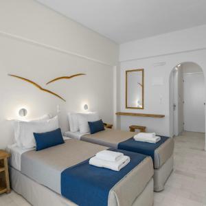 Standard Twin Room with Sea View