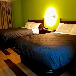 Double Room with Two Double Beds - Non-Smoking
