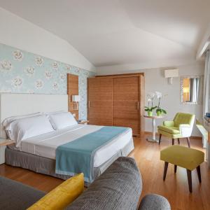 King Room Prestige with Lake View