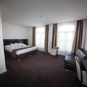 Suite with One Double Bed and Sofa Bed