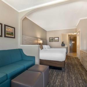 Value View Double Queen Suite