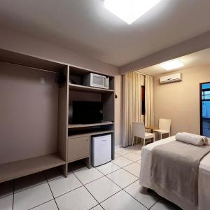 Queen Suite with Spa Bath