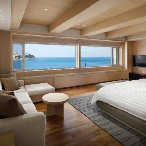 Presidential Suite with Haeundae Beach View - Club Lounge Access