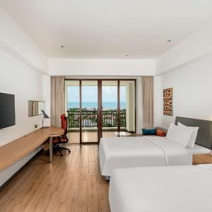 Hollywood Standard Twin Room with Sea View and Balcony