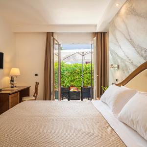 Double Room with Patio