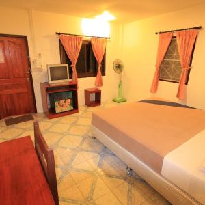 Double Room with Pool View