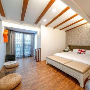 Deluxe Double Room with Bath