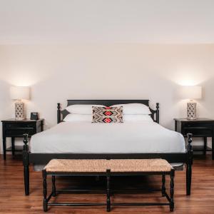 Signature King Suite