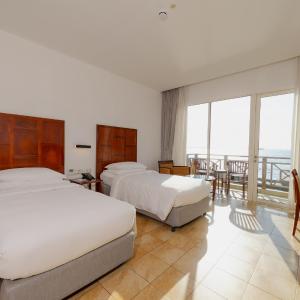 Deluxe Seaview View Twin