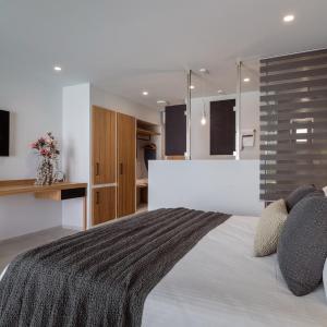 Heated Private Pool Suite with Side Sea View
