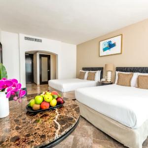 Standard Room 2 Double Beds