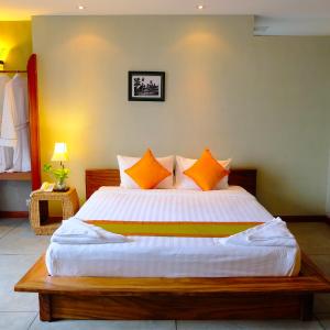 Large Single Room
