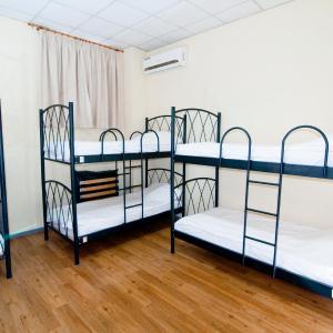 6 Bed Private Room