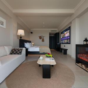 Double Room with Balcony and Sea View