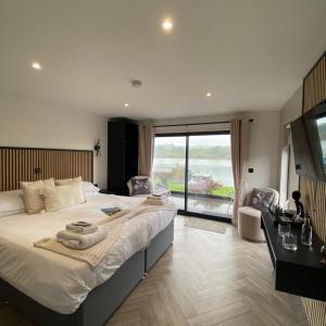 Large Double or Twin Room
