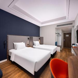 Standard Twin Room with Two Twin Beds