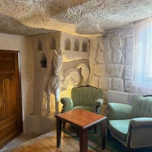 Cave Room with Valley View