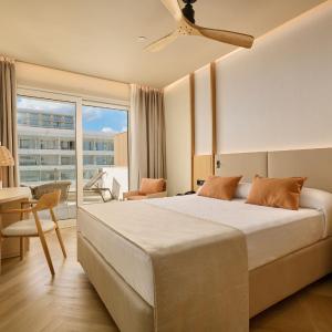 Double Room with Pool View