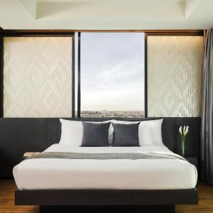 Avani Junior Skyline Suite