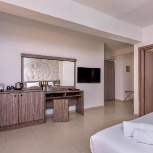 Executive Suite with Private Pool