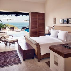 Cielo Oceanfront Villa Five Bedroom