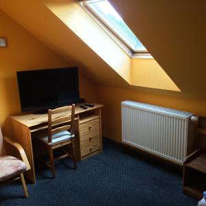 Standard Single Room with Shower