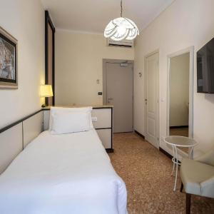Single Room with Balcony