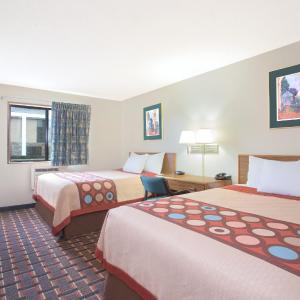 Queen Room with Two Queen Beds - Non-Smoking