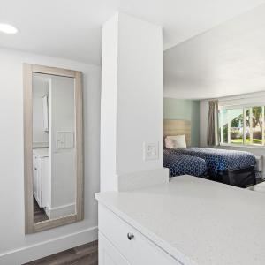Deluxe Suite Two Double Bed
