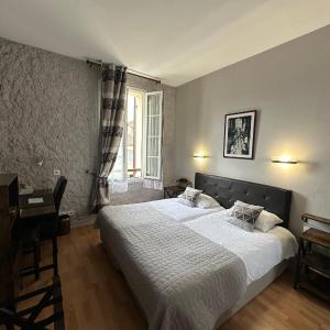 Twin Room with Bath