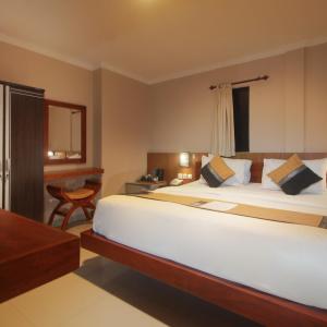 Standard Double or Twin Room with Balcony
