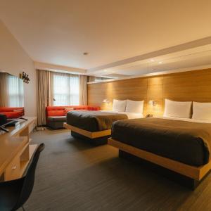 Signature Double Room with Mountain View