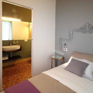 Large Single Room