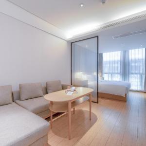 Deluxe King Bed Apartment