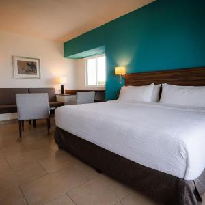 King Suite with Sea View