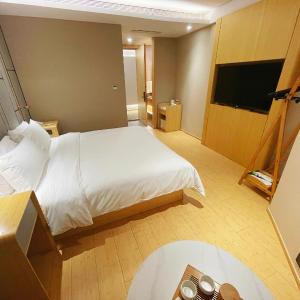 Double Room A without Window