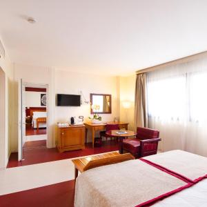 Two-Connecting Superior Double Rooms