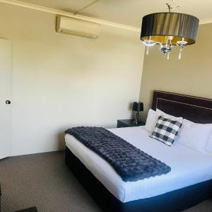One-Bedroom Deluxe Room