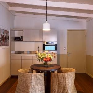 Courtyard One Bedroom Suite 