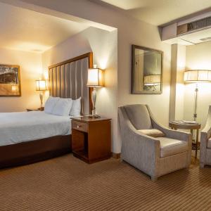 Two-Bedroom King Suite