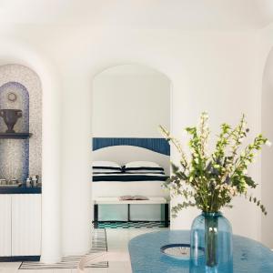 Blue Suite with Pool