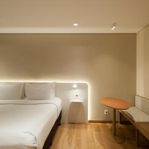 Luxo Casal - 1 Cama Casal