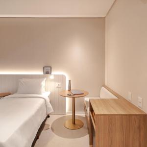 Standard Triple - 1 Queen Bed and 1 Single Bed