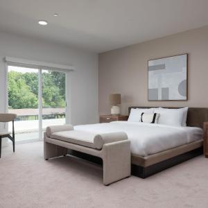 King Studio (Self Check-in with Virtual Front Desk)