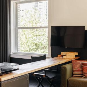 King Suite (Self Check-in)