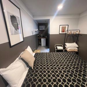 Queen Room with Balcony