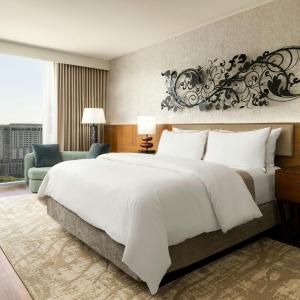 Deluxe King Room - High Floor