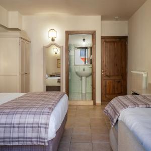 Triple Room with Balcony