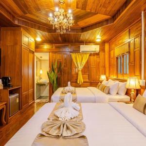 Suite with Balcony