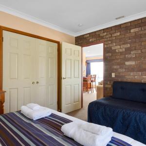 Two-Bedroom Cottage - Pier